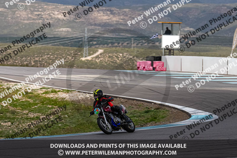 cadwell no limits trackday;cadwell park;cadwell park photographs;cadwell trackday photographs;enduro digital images;event digital images;eventdigitalimages;no limits trackdays;peter wileman photography;racing digital images;trackday digital images;trackday photos